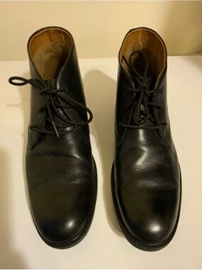 Clarks Men’s Black Leather Chukka Boots Size 8.5 Waterproof Dress Casual Lace-Up
